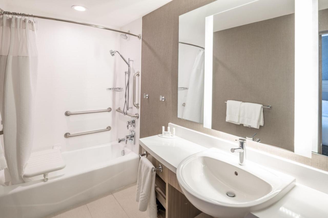 Springhill Suites Dallas Central Expressway מראה חיצוני תמונה
