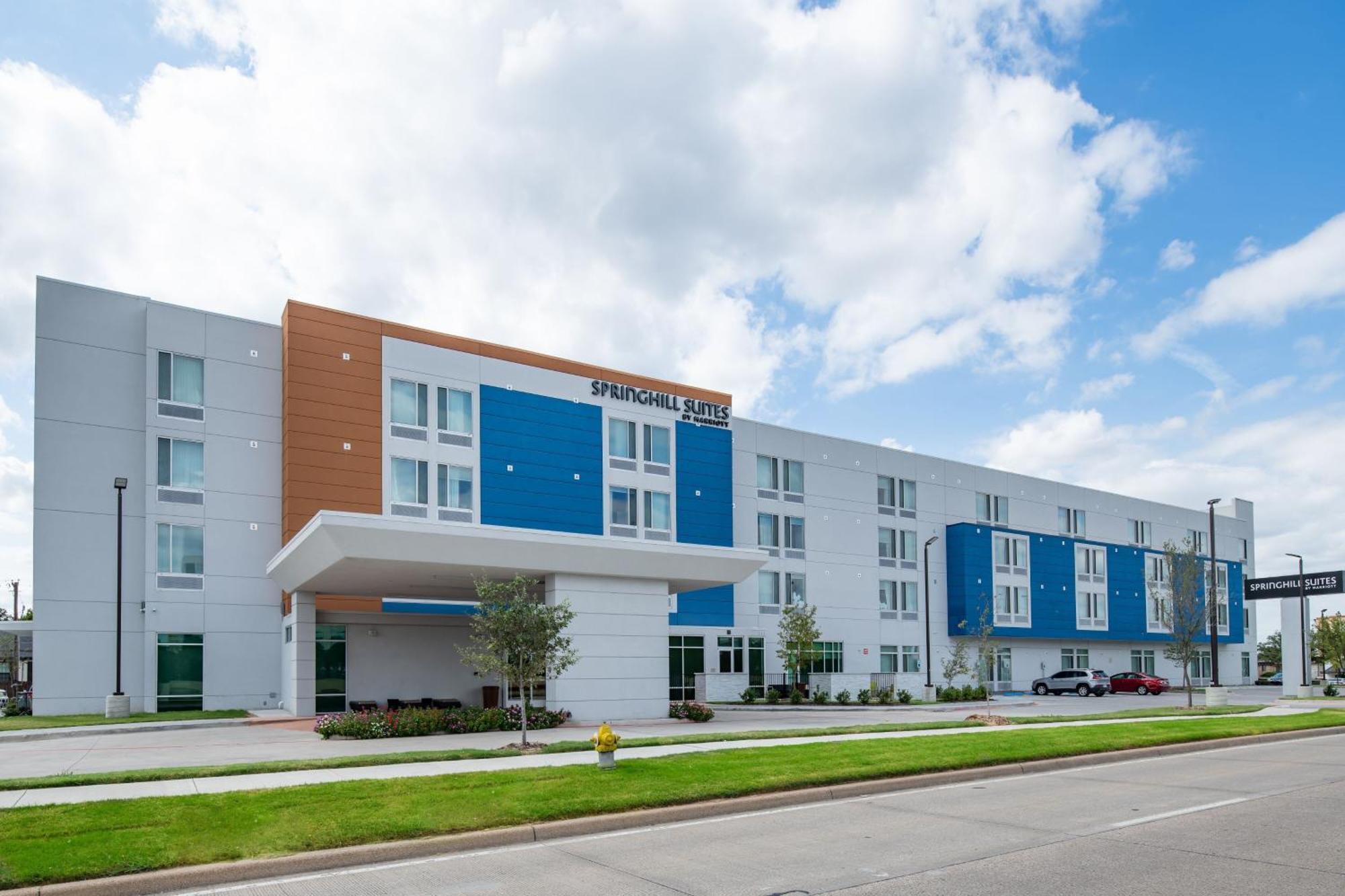 Springhill Suites Dallas Central Expressway מראה חיצוני תמונה