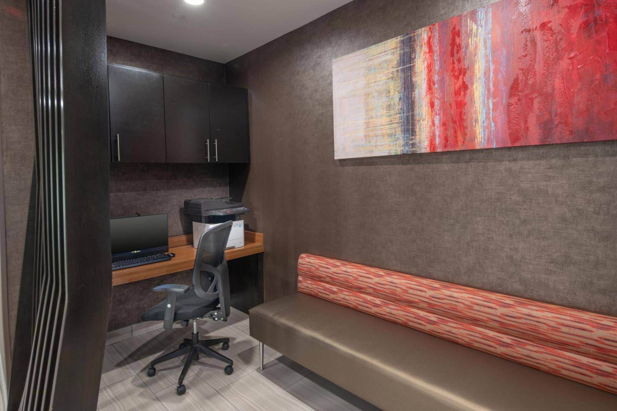Springhill Suites Dallas Central Expressway מראה חיצוני תמונה