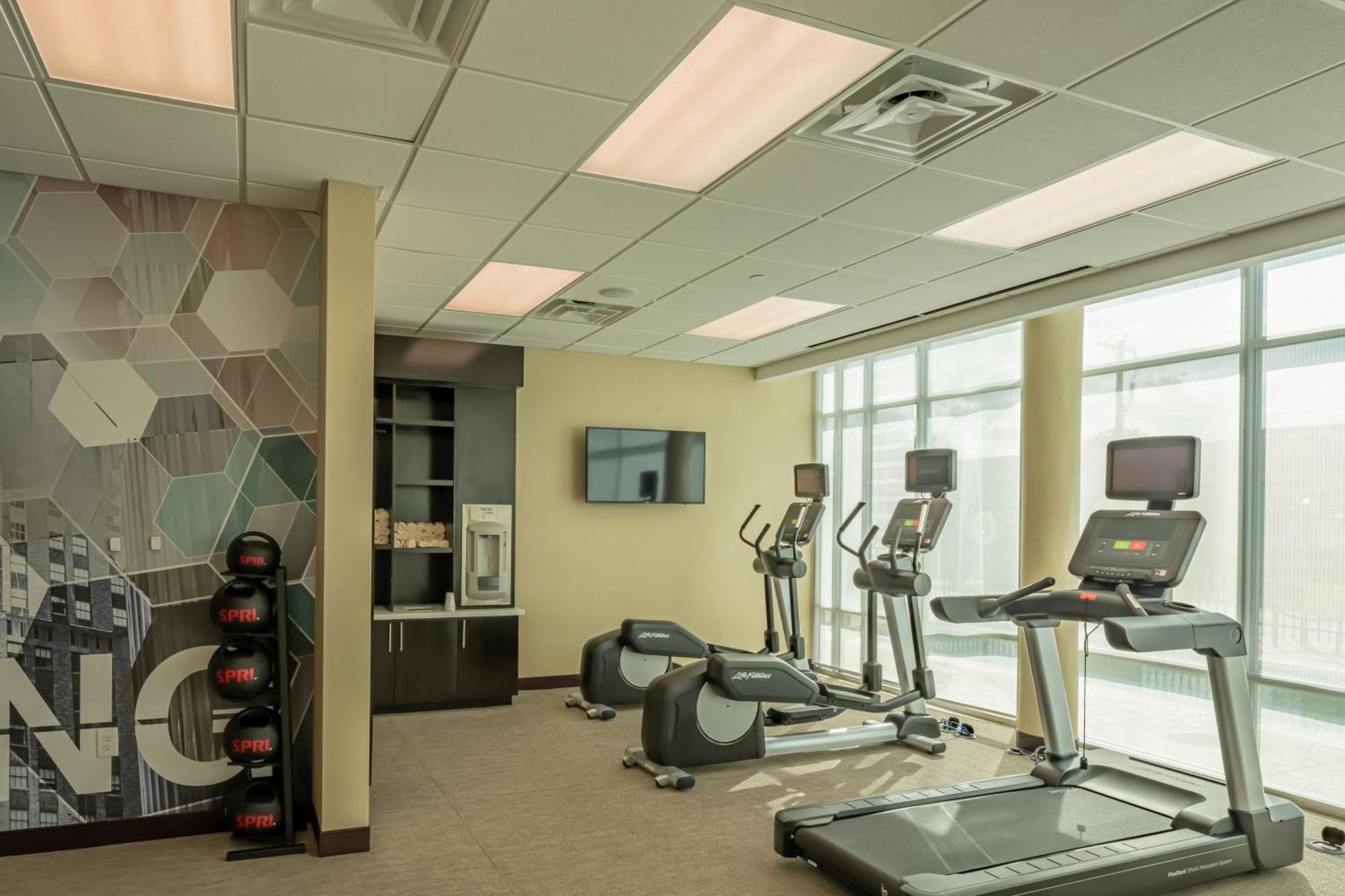Springhill Suites Dallas Central Expressway מראה חיצוני תמונה
